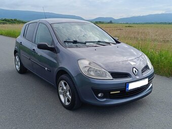 Renault Clio,1.2 benzín s klímou a ťažným, STK do 12/2026 - 4