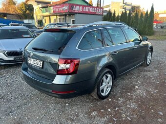 Škoda Octavia Combi 2.0 TDI Style - 4