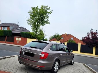 Škoda Superb combi 2.0 TDI Elegance R.V.2011 - 4