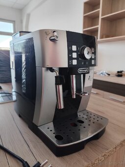 Kávovar Delonghi - 4