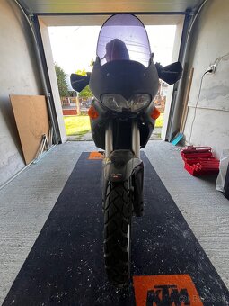 Aprilia Pegaso 650 Cube - 4