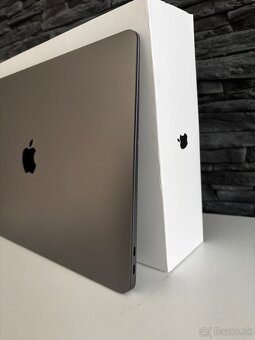 Apple MacBook Air 2018 | krabica + príslušenstvo - 4