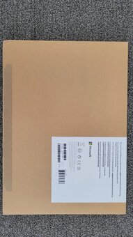 Microsoft surface go - 4