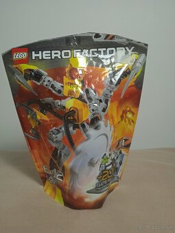 Lego Hero Factory - 4