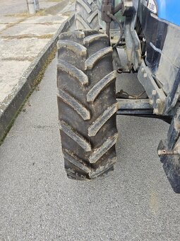 New Holland TL 100 A + čelný nakladač - 4