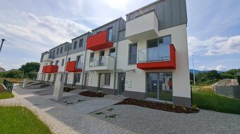 2-izb. byt s veľkou predzáhradkou - novostavba - NOVÝ MARTIN - 4