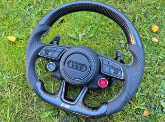 AUDI R8 VOLANT SPORTOVY START/STOP - DRIVE SELECT - 4