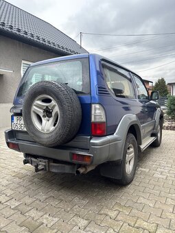 Toyota Land Cruiser - 4