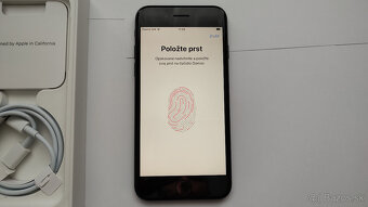 iPhone SE 2022 64GB Midnight Ako nový - 4