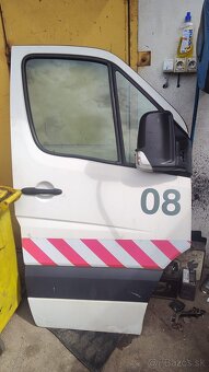 Predam dvere na MB sprinter  a VW LT - 4