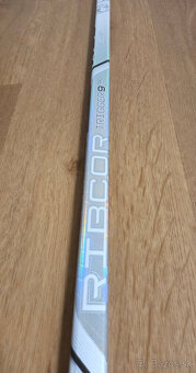 Hokejka CCM Ribcor Trigger 9 Pro junior White - 4