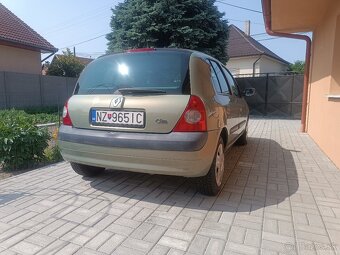 Renault Clio 2002 - 4