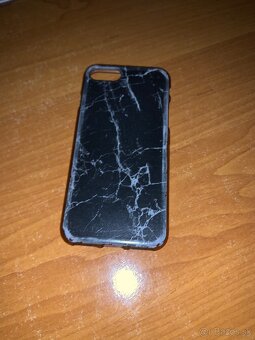 Predám IPhone 7 - 4