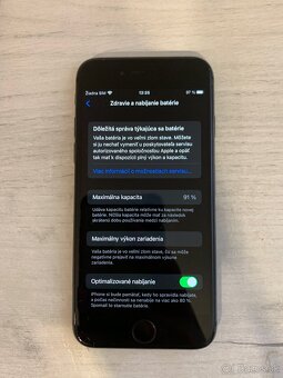 IPHONE 8 - 4