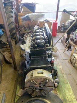 Motor zetor 7711 - 4