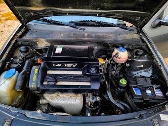 Predám Seat Cordoba 1.4 55kw - 4