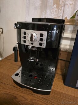 Delonghi Magnifica S ECAM 22.115.B kávovar v 100% stave - 4