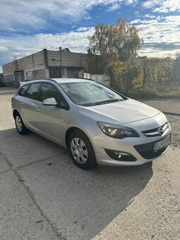 Opel Astra J 1.6 cdti - 4