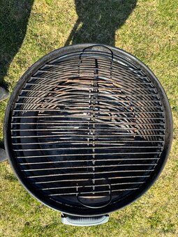 Predám záhradný gril Weber - 4