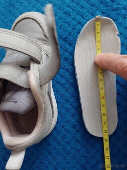 Detské botasky Adidas v.23 TOP stav - 4