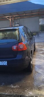 Volkswagen Golf 1.4 benzín - 4