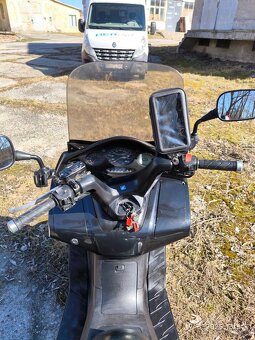 Honda Silver Wing 600 - 4