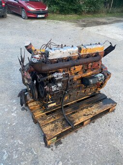 Motor zetor URII 6V - 4