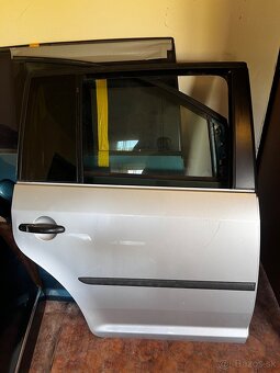 Dvere TOURAN - 4
