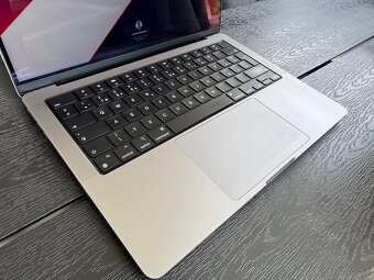 Apple MacBook Pro 14” (2021) – M1 Pro, 16 GB RAM, 512 GB SSD - 4