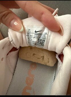 Nike Performance VOMERO 18 - 4