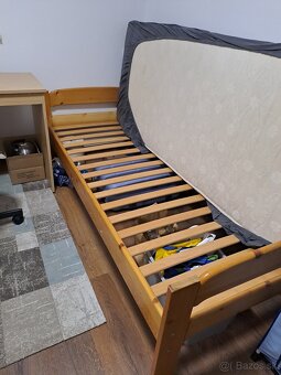 Posteľ z dreva bez matraca - 4
