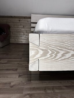 Manželská posteľ - 4