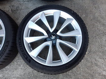 5x114,3 19" Tesla Model 3 - 4