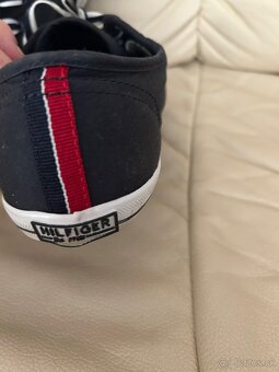 Predam dánske tenisky zn. Tommy Hilfiger - 4