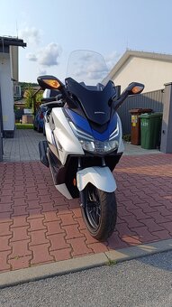 Honda Forza 125 - 4