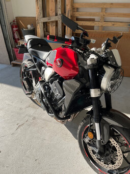 Honda CB1000R - 4