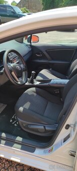 Toyota Avensis Combi T27 2,0D-4D - 4