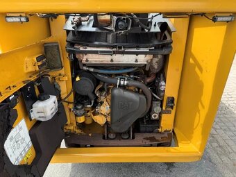 CAT 226B3 - 4