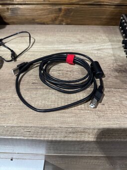 BEHRINGER U-PHORIA UMC404HD - 4