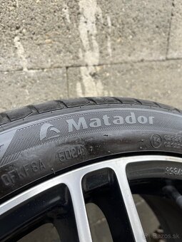 Elektróny Audi r19 - 4