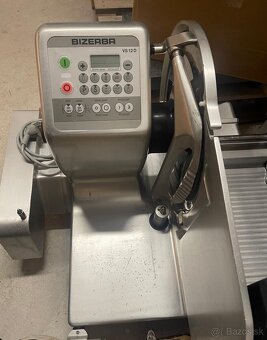Profesionálny automatický nárezový stroj Bizerba VS 12 D - 4