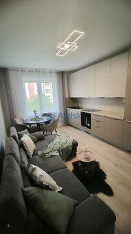 NADŠTANDARDNE NOVO ZREKONŠTRUOVANÝ 3 IZB. BYT S BALKÓNOM - O - 4