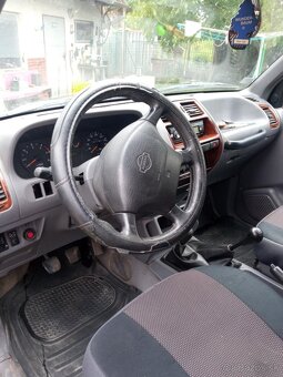 Nissan Terrano II - 4