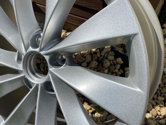 org. VW INTERLAGOS 5x112 8j x18 ET 41 Passat Skoda - 4