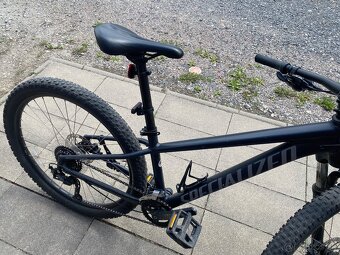 Horský bicykel značky Specialized S - 4