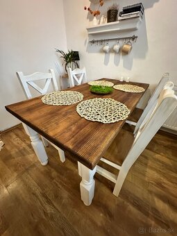 Kuchynský drevený stôl masívny so stoličkami - 4