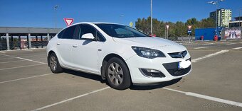 Opel Astra - 4