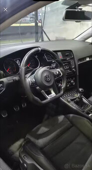 VOLKSWAGEN VOLANT KARBON - PERFOROVANA KOŽA - BIELE ŠITIE - 4