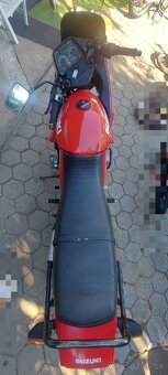 Suzuki GSX 750 ES - 4