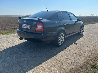 Skoda Oktavia RS 1.8t - 4